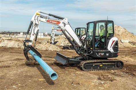 images of a mini excavator|mini excavator bobcat.